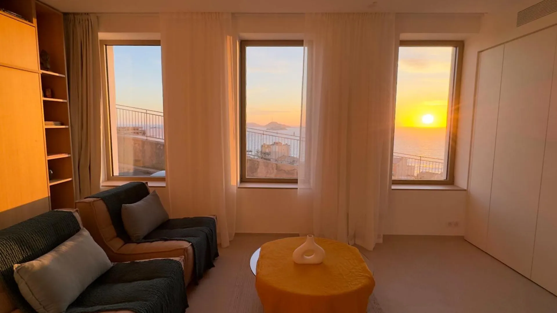 Magnifique T2 Vue Mer Marsilya